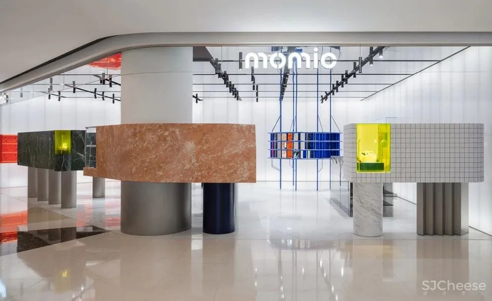 新作 MOMIC 手表品牌集合店 西涛设计工作室