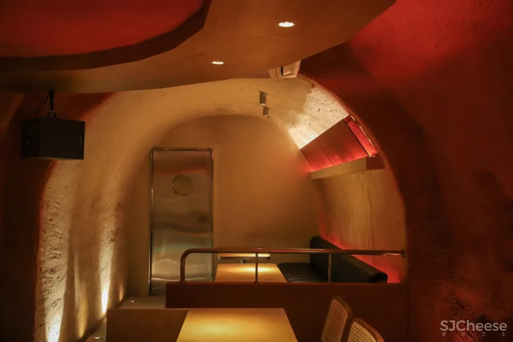 Hops Caver：从未来到过去，防空洞变酒吧