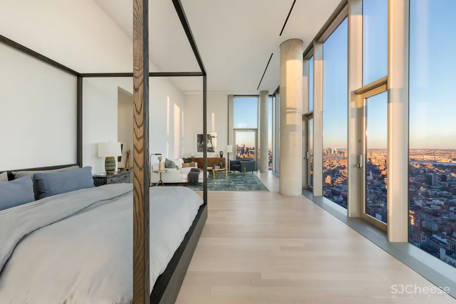 毛坯感的顶层公寓，一个月租金68万，三种软装陈设，哪种更高级？