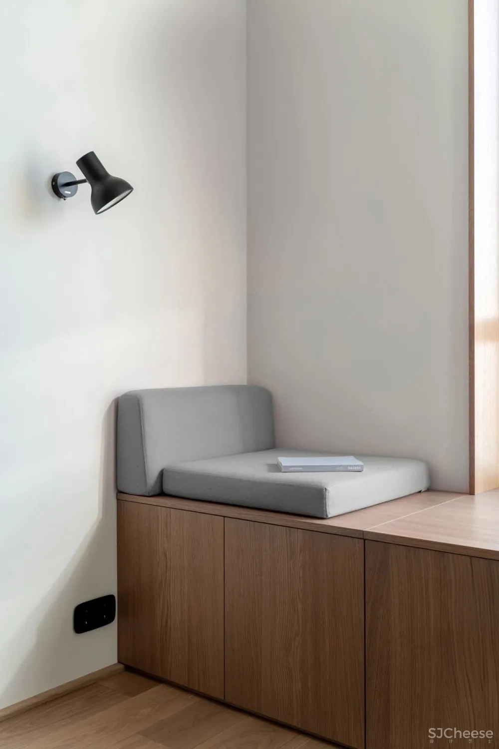 99㎡四居室,夫妻企业家,一人一间办公室!