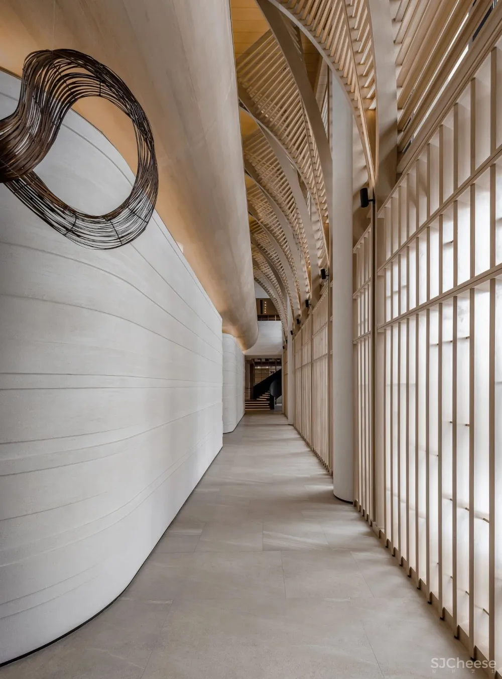 重庆滨江边的“时光之轮” 元禾大千