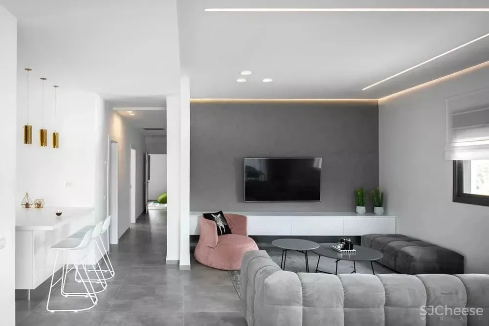 高级灰是个百搭色,谁搭谁有范儿!