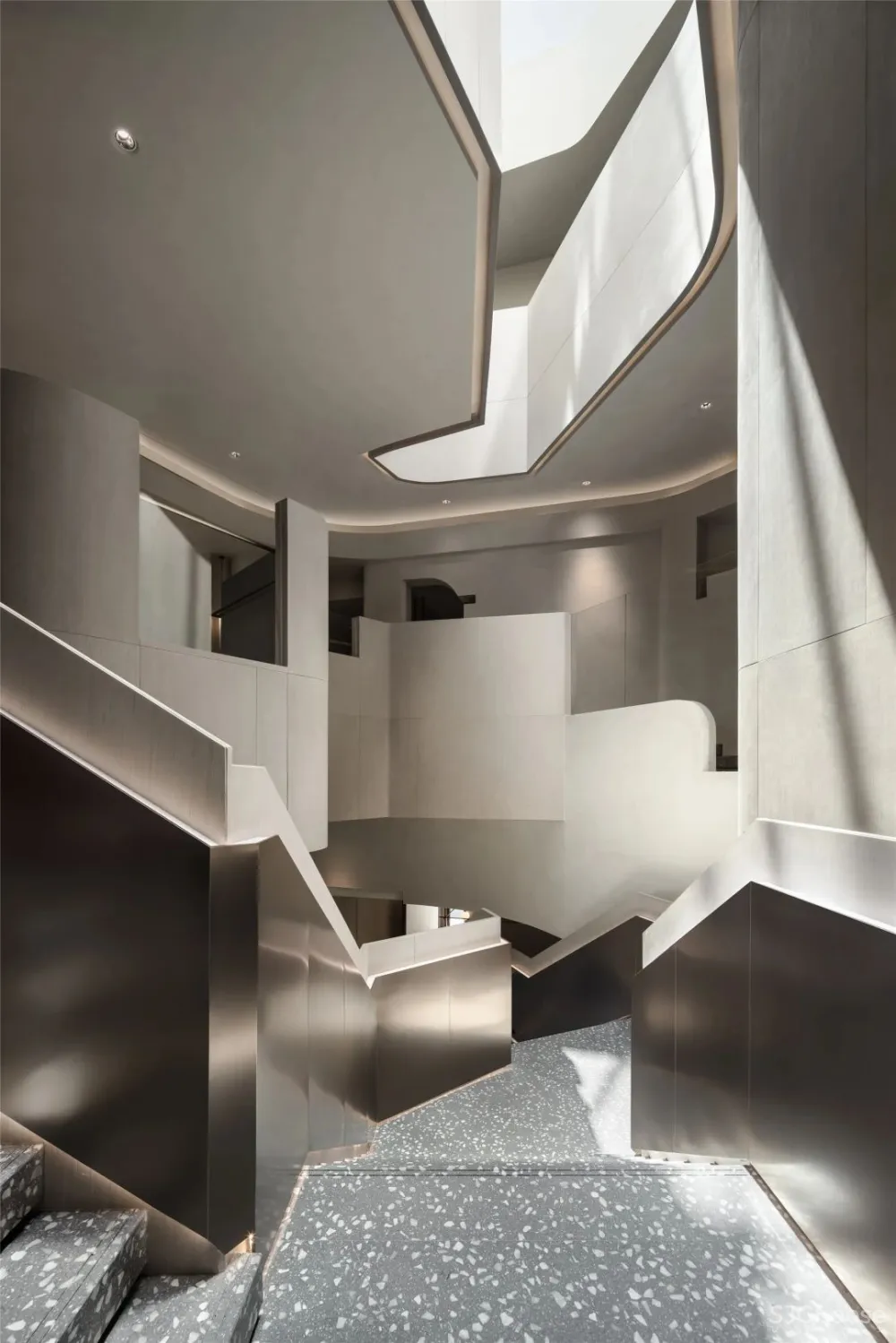 唐忠汉｜用峡谷云梯搭建一座媲美艺术生活馆的营销中心