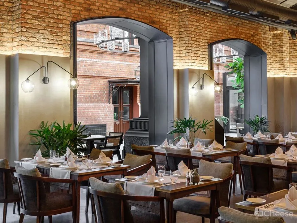 百年医院爆改五星级酒店,历史建筑表皮下,内里却这么前卫时尚