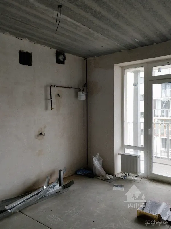 55㎡ 封了阳台, 多出 2 间房,「违章搭建」真实用!