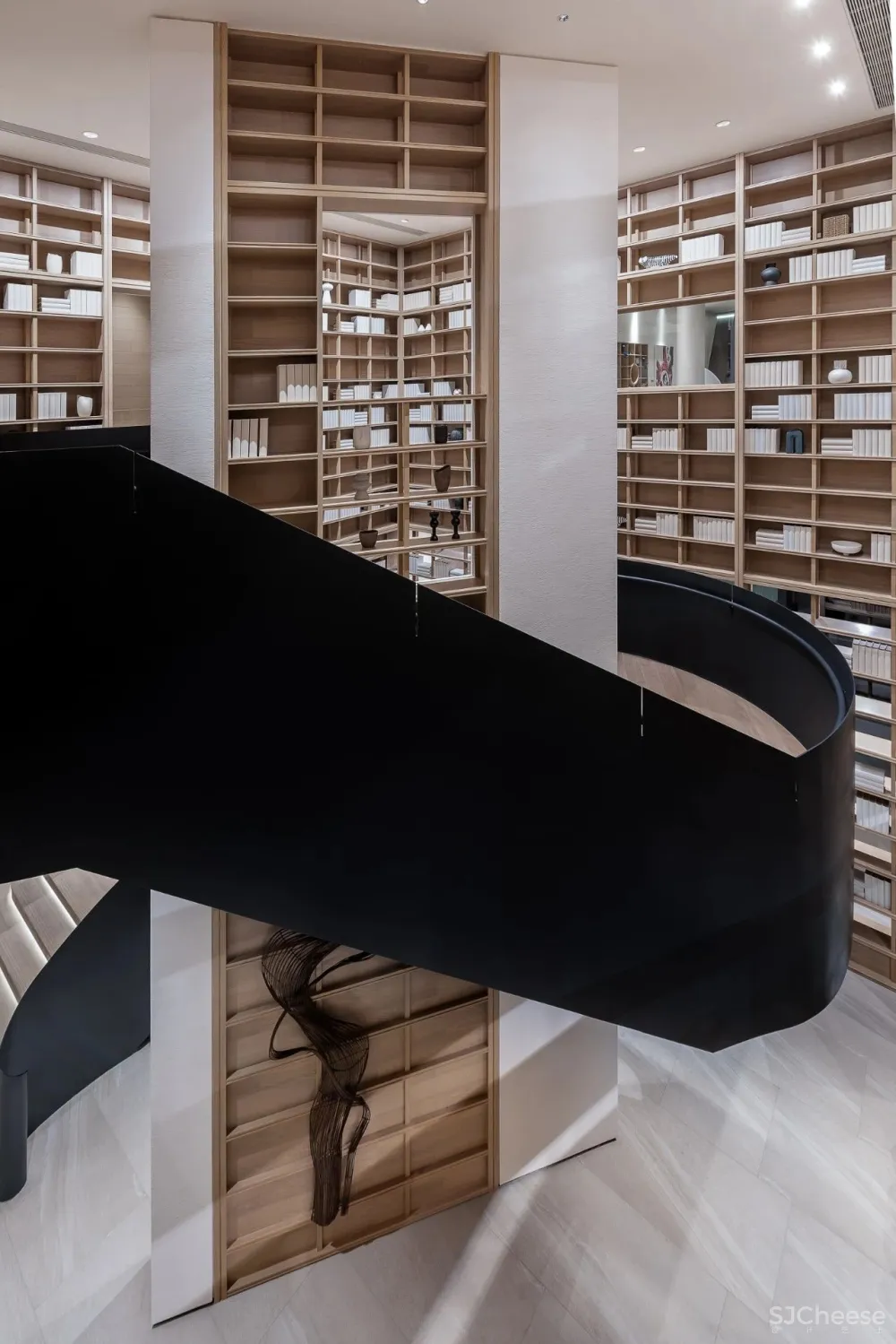 重庆滨江边的“时光之轮” 元禾大千