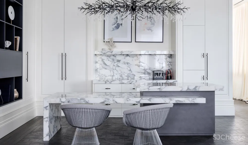 百年医院爆改五星级酒店,历史建筑表皮下,内里却这么前卫时尚