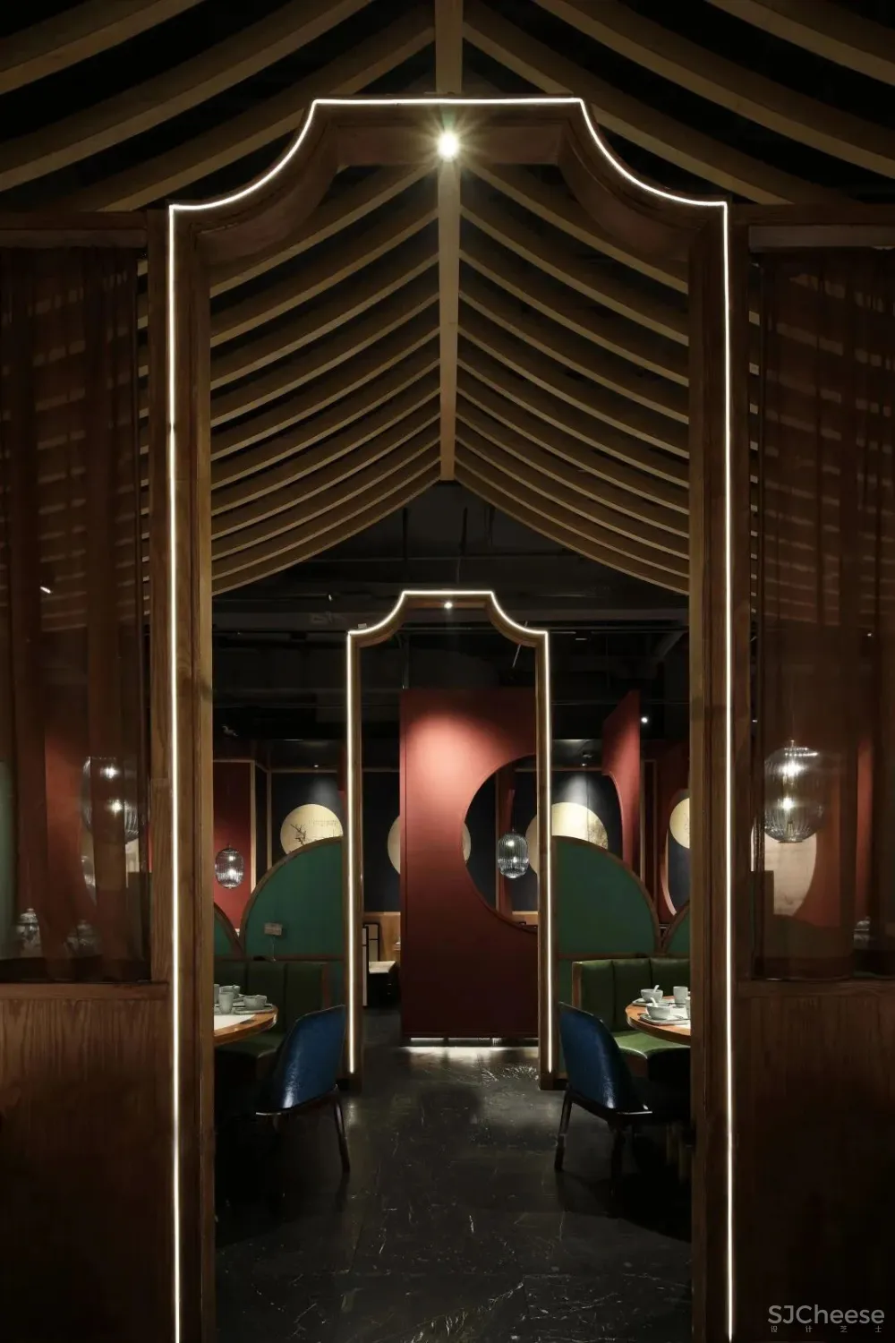 再现金陵盛世时期的繁华景象——锦绣餐厅 · 南京