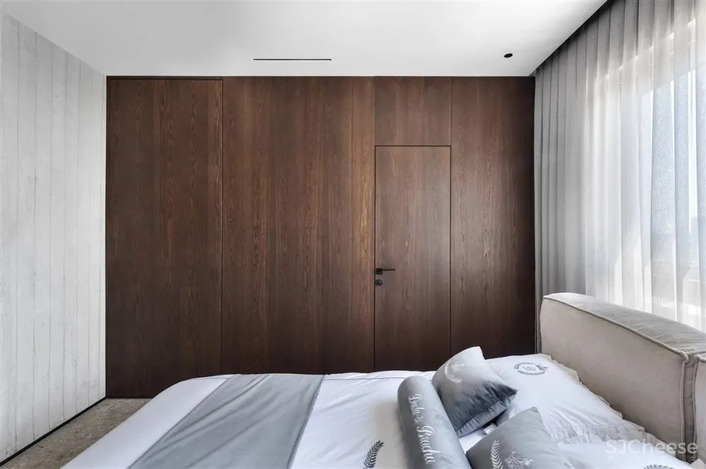 170㎡顶层复式,极简轻奢!