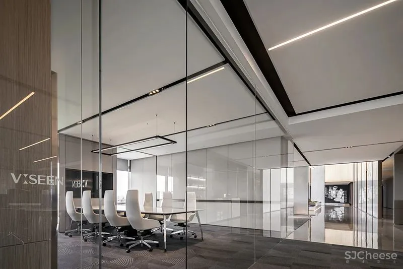 以简驭繁,线形空间里的“光”之美学!