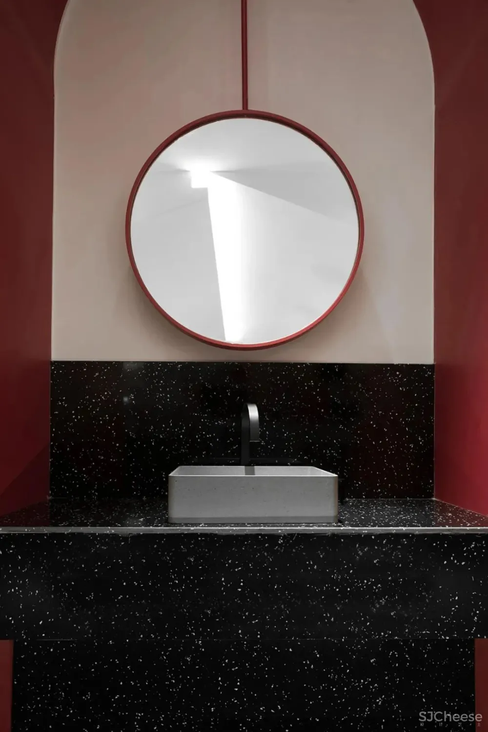 传统的港式餐厅这样设计很有感觉!