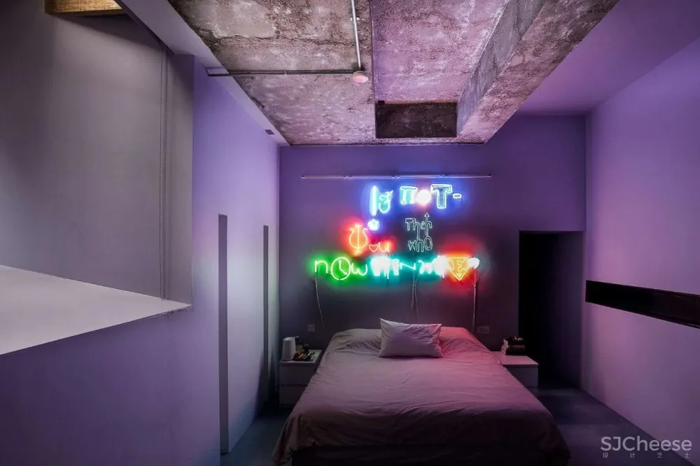 他十七年前设计的老房,现在五千万成交,这设计是真黑