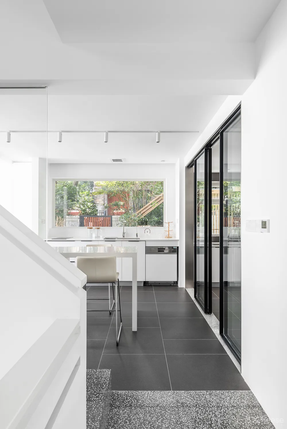 460㎡极简白别墅设计,极简即极奢!