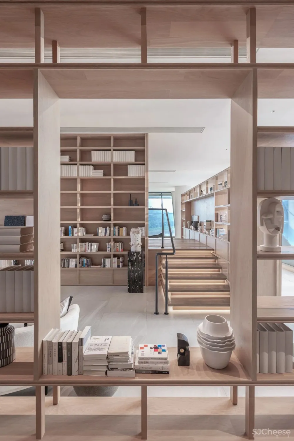 重庆滨江边的“时光之轮” 元禾大千