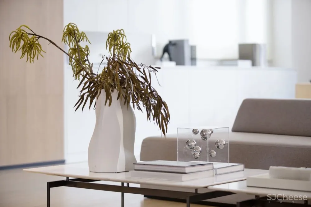 千舍设计·新作 空间的美学与诗意 — 未来城售楼处