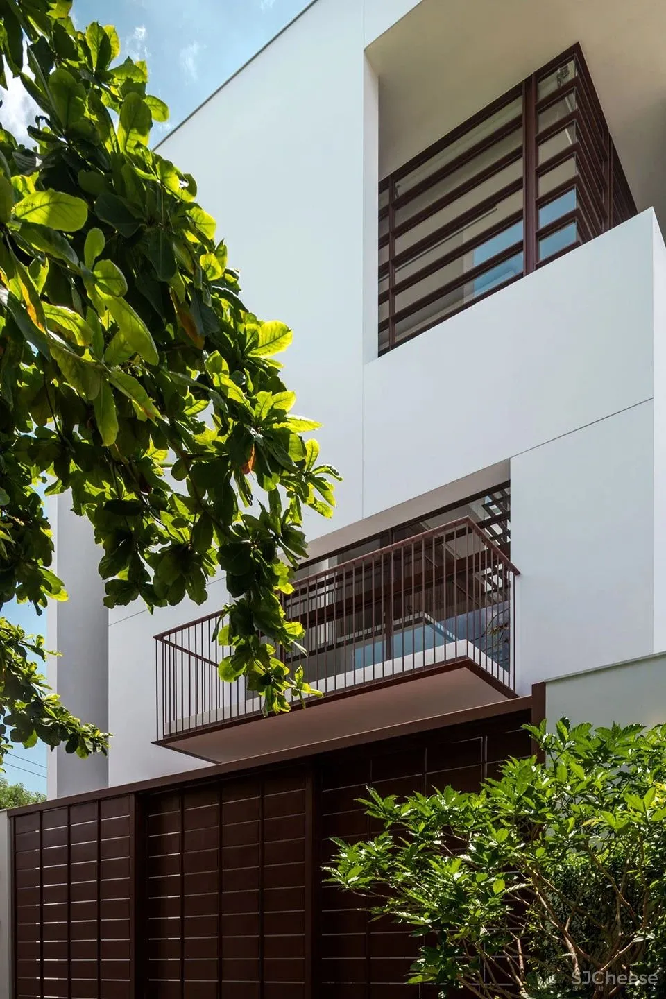 这个住宅让树都飘了!它是怎样做到的?