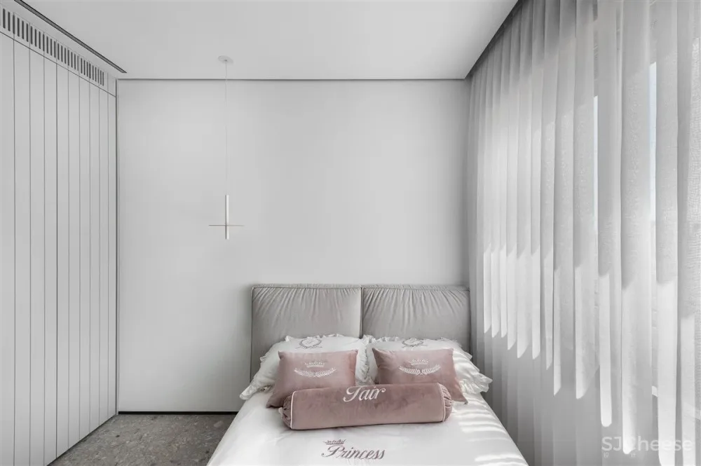 170㎡顶层复式,极简轻奢!