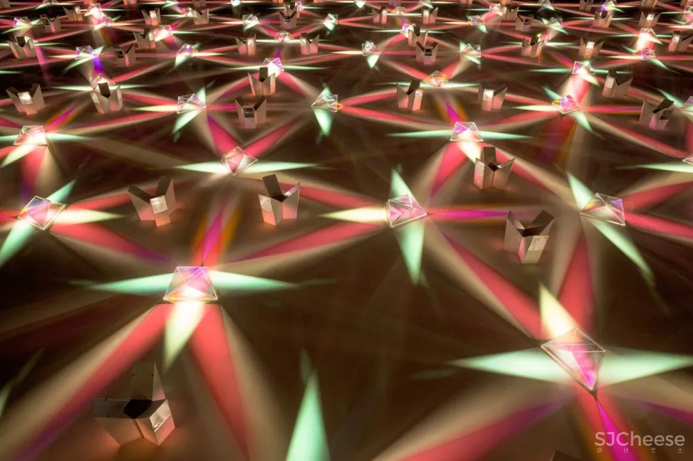 大堂挂幅画,早就过时了!这样的装置才叫灵动