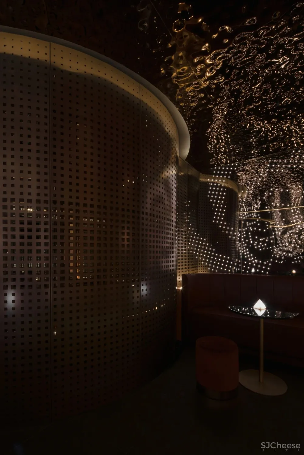 流畅弧线，打造设计感超强的迷你酒吧