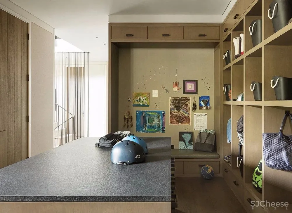 自然温感·雪松豪宅