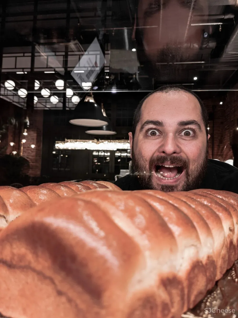 旧仓库爆改小酒馆，太有气氛了