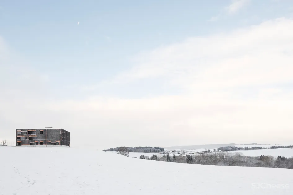 有一种境界叫「材料就是设计」,这家西班牙事务所做到了