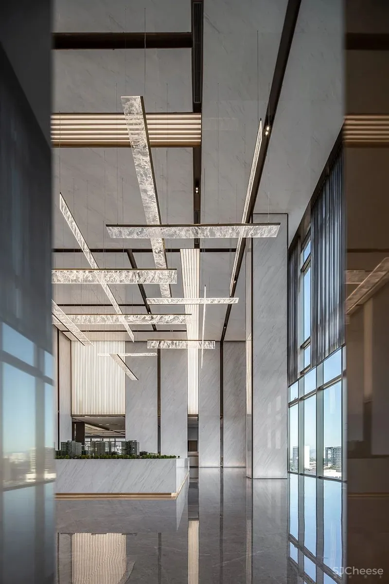 以简驭繁,线形空间里的“光”之美学!