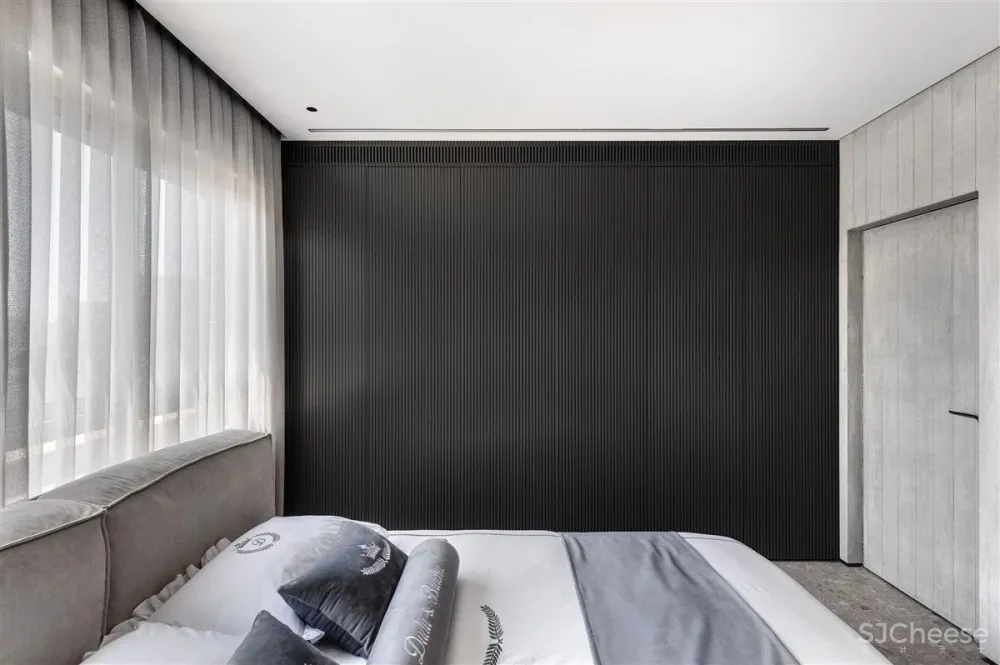 170㎡顶层复式,极简轻奢!