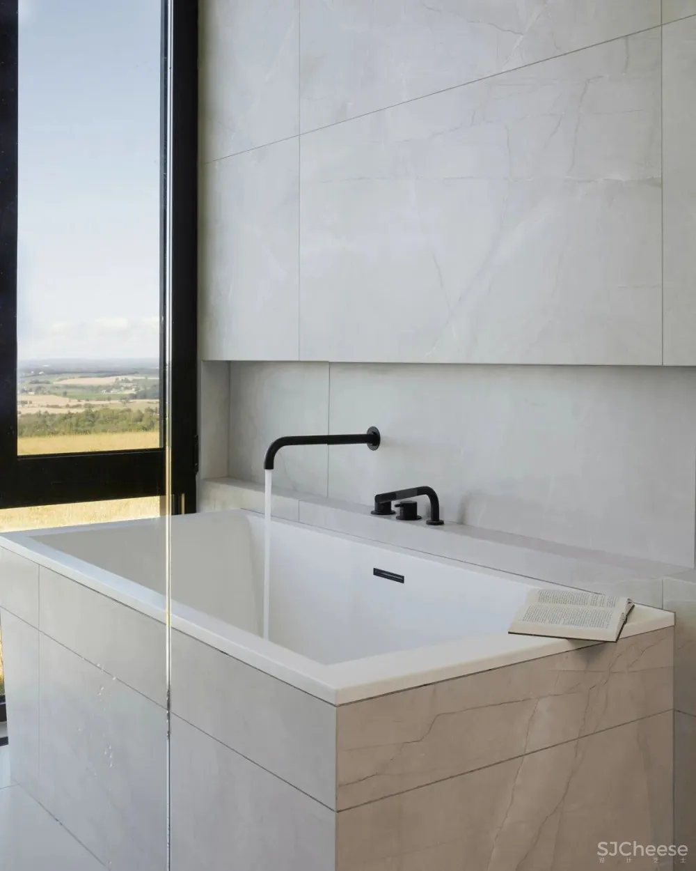 坐拥自然景观的当代住宅，如此的惬意人居！ Kim Lambert