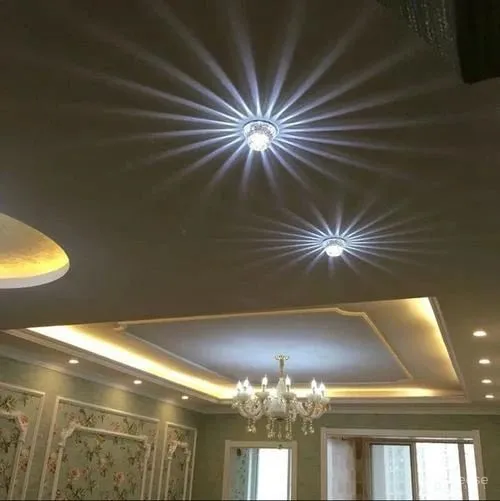 这个家又黑暗又绚烂，既大胆又原始，你会选择住在这个酷酷的空间吗？