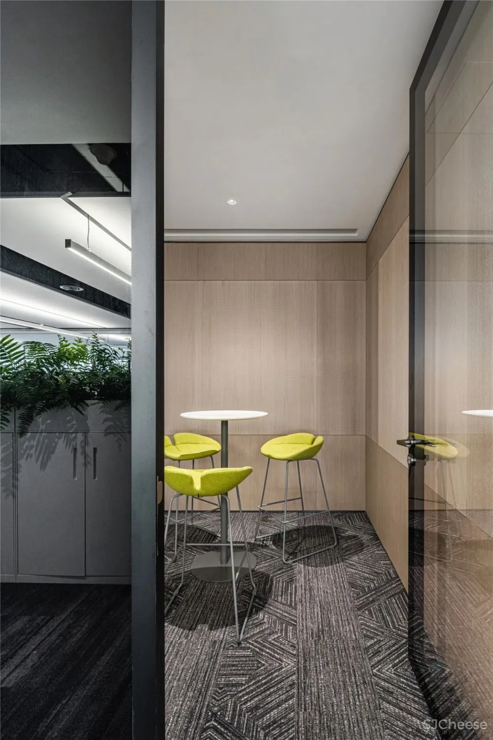 YuQiang - Partners 新作 3600㎡综合性商业地产办公室