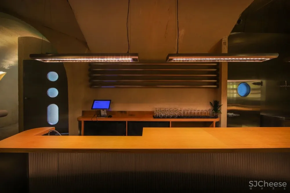 Hops Caver：从未来到过去，防空洞变酒吧