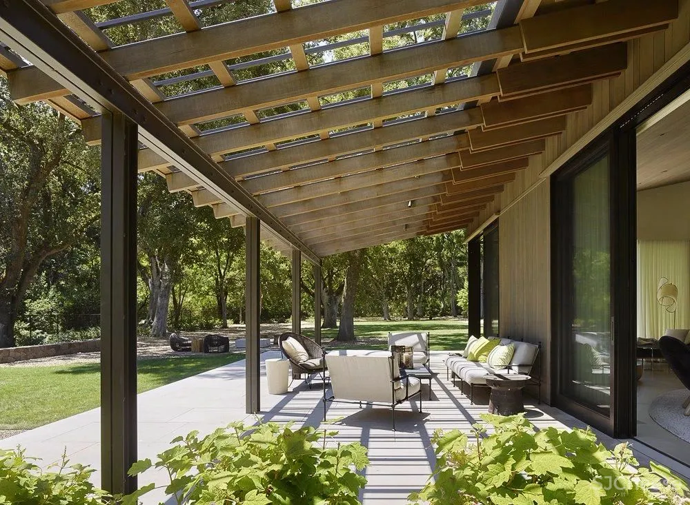 自然温感·雪松豪宅