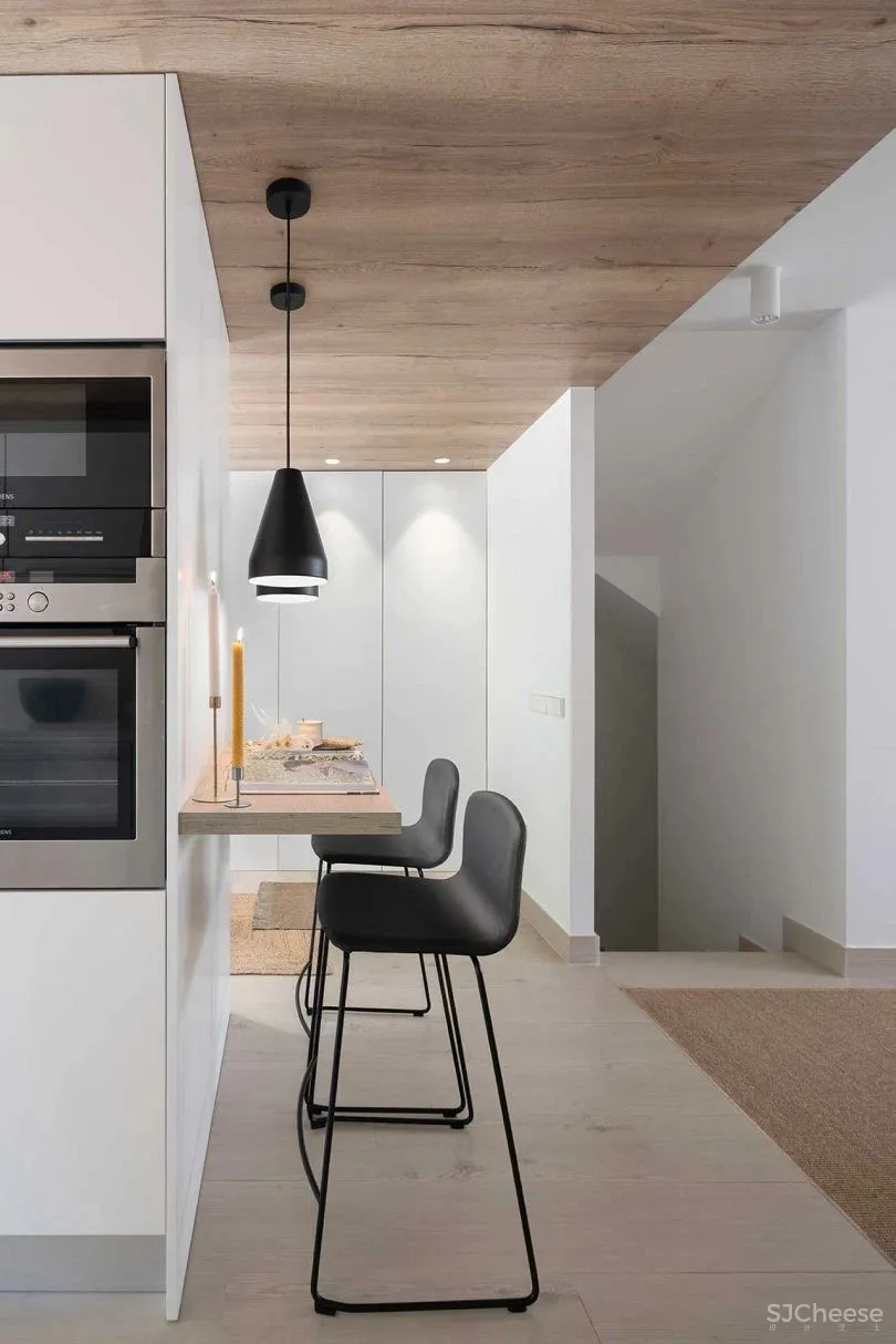 极致白与原木诠释的极简主义 Susanna Cots新作