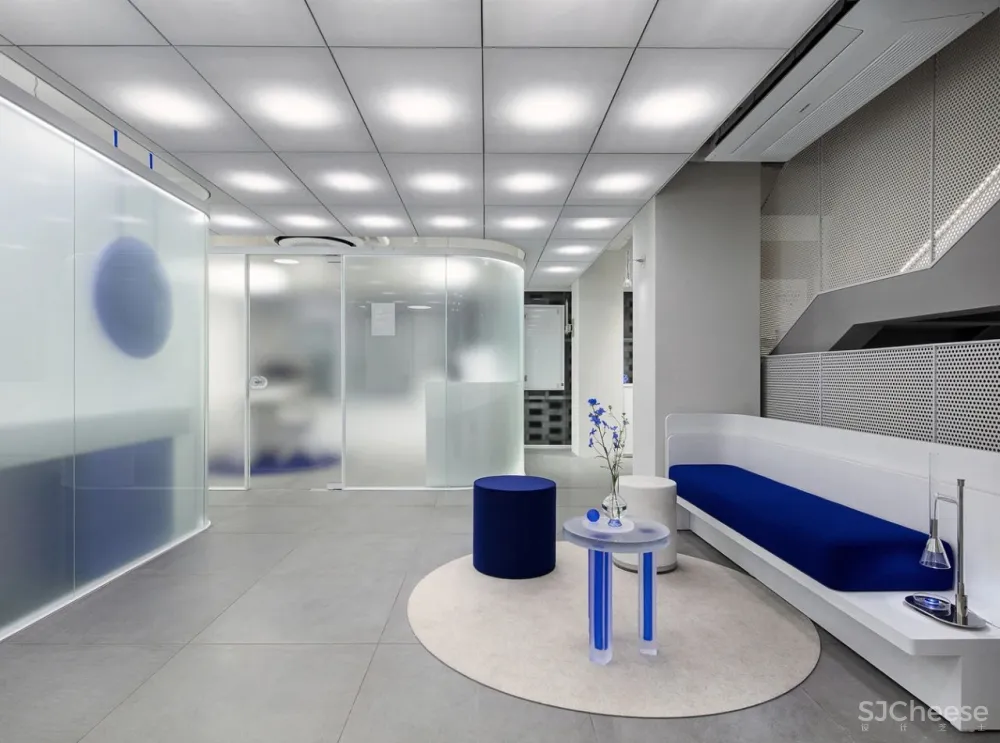 顶级化妆品牌艾诺碧(IOPE),IOPE LAB 旗舰店设计