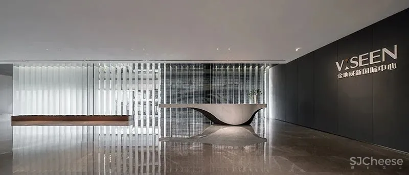 以简驭繁,线形空间里的“光”之美学!