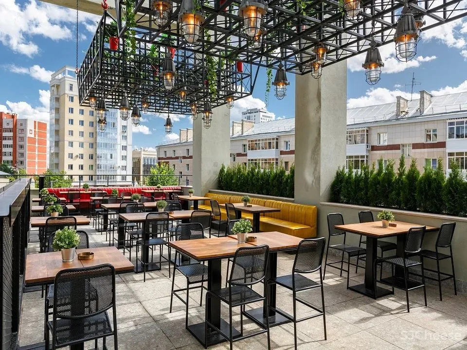 百年医院爆改五星级酒店,历史建筑表皮下,内里却这么前卫时尚