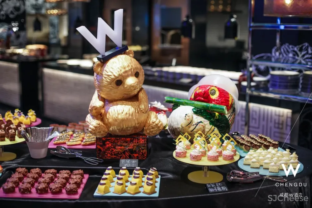2020年10月17日 骚到爆的成都W酒店盛大开业!最新艳照曝光!