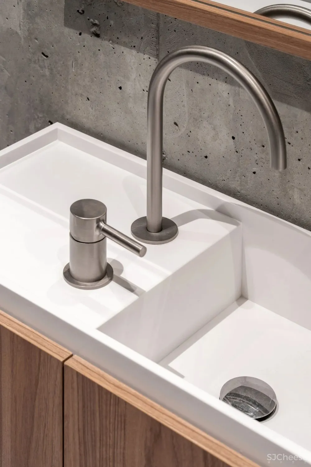 99㎡四居室,夫妻企业家,一人一间办公室!