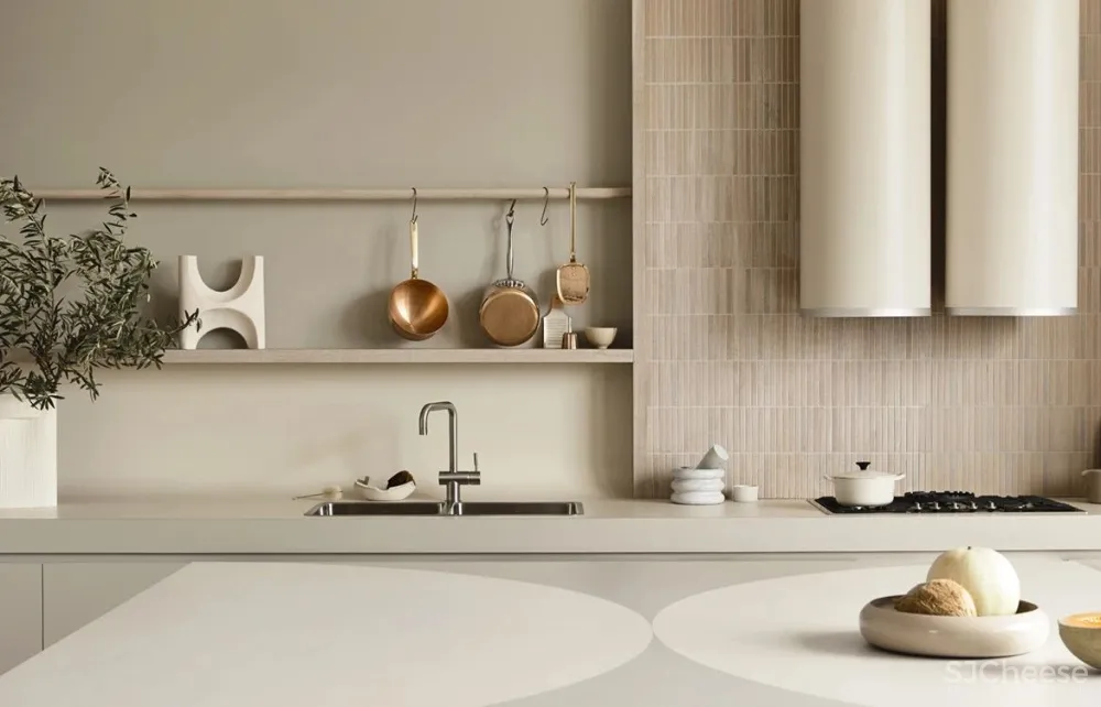 厨房加个中岛，小家也能住出豪宅感