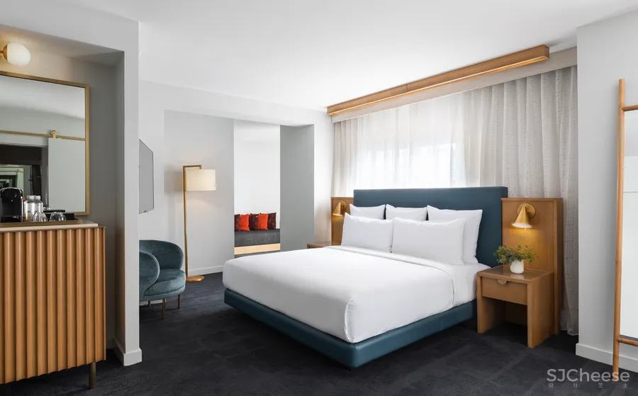 酒店还是博物馆,睡的逼格真高