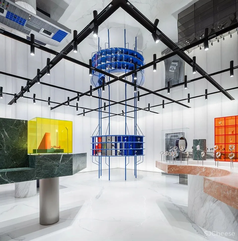 新作 MOMIC 手表品牌集合店 西涛设计工作室