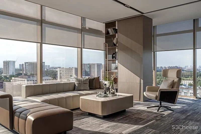 以简驭繁,线形空间里的“光”之美学!