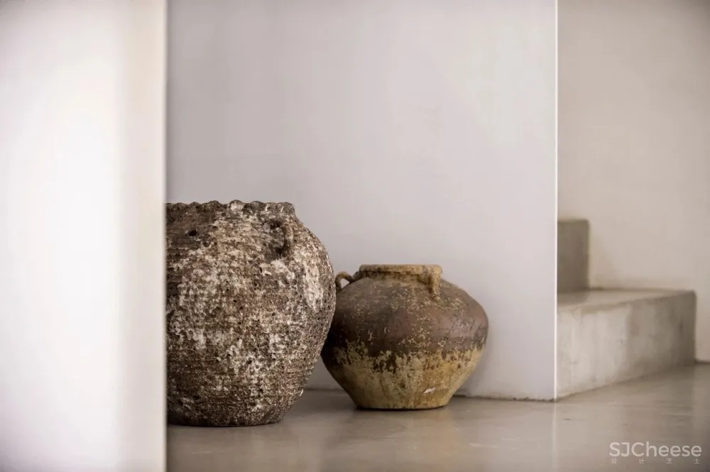 500㎡极简风别墅,返璞归真的侘寂美学!