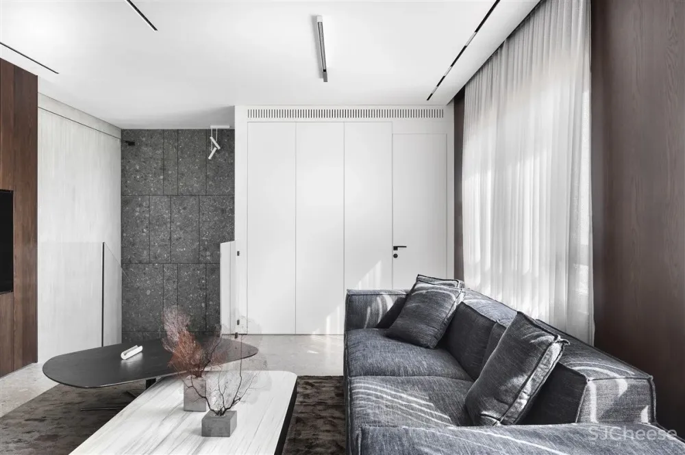 170㎡顶层复式,极简轻奢!