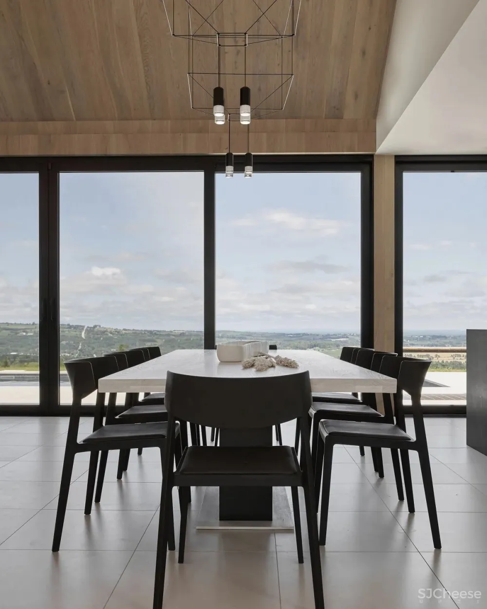 坐拥自然景观的当代住宅，如此的惬意人居！ Kim Lambert