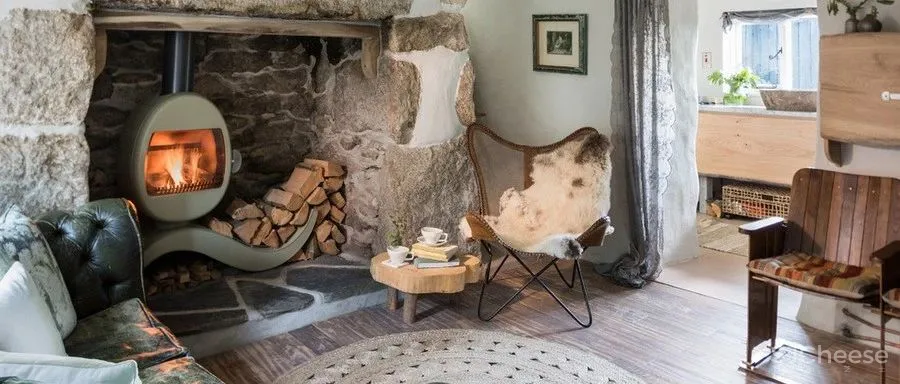 乡下民宿越做越精致，它们却反其道而行：越简陋越高级