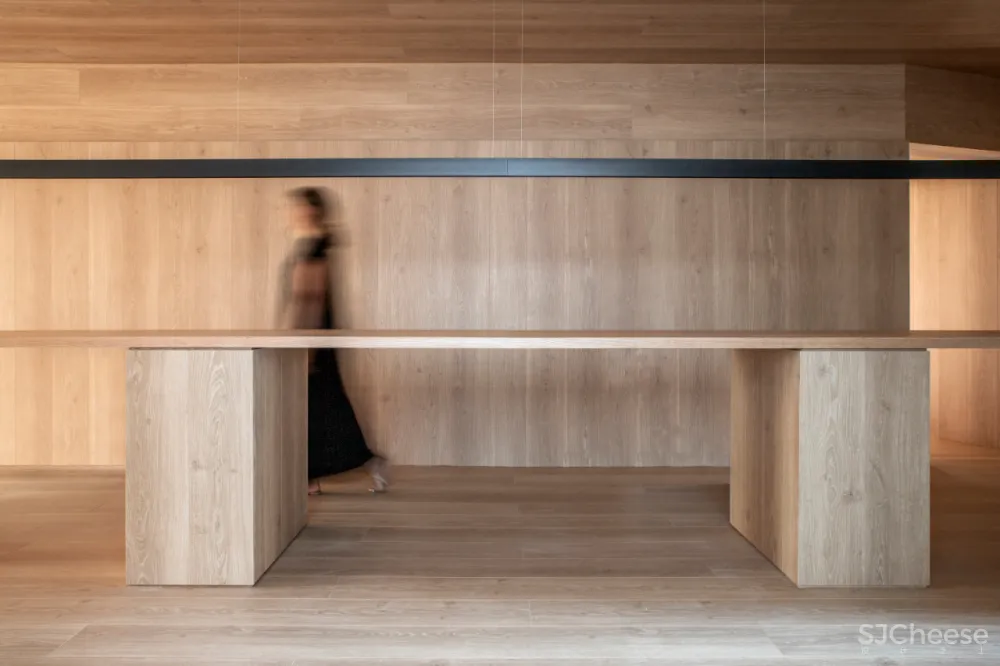 Conrad Architects 现代舒适 自然大气