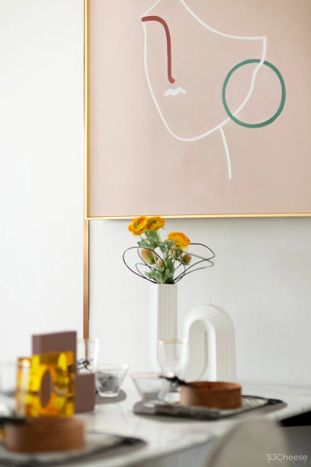 香港方黄新作:这年青春我们正好 玩转新时尚的马卡龙与水墨丹青