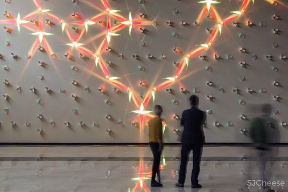 大堂挂幅画,早就过时了!这样的装置才叫灵动